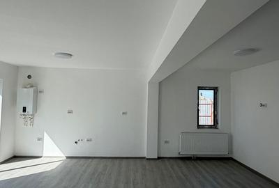 Casă individuală cu 4 camere cu Canalizare în Corbu - 3