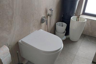 Casă cu 4 camere cu Teren 450 Mp în Central - 2