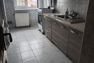 Apartament cu 3 camere decomandat în Central - 6