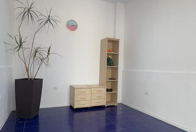 Casă cu 7 camere cu Teren 150 Mp în Tomis II - 9