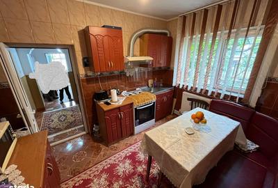 Casă cu 4 camere cu Teren 400 Mp în Central - 20