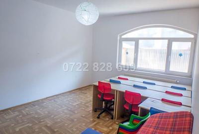 Casă cu Teren 100 Mp în Tineretului