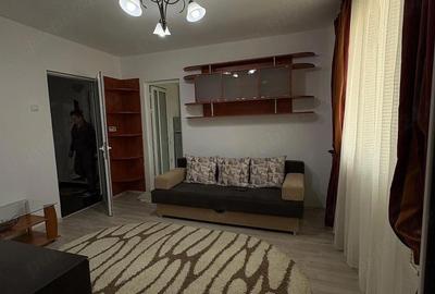 Apartament cu 3 camere semidecomandat în Alexandru cel Bun - 2