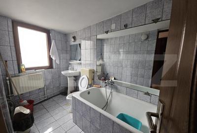 Casă cu 3 camere cu Canalizare în Copou