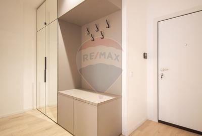 Apartament cu 2 camere semidecomandat, mobilat în Tractorul - 11