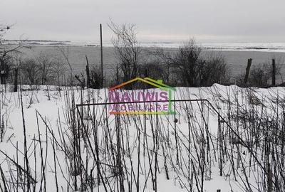 Teren de 700 mp, în Valea Argovei - 1