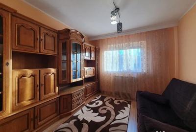 Apartament cu 3 camere decomandat în Nord