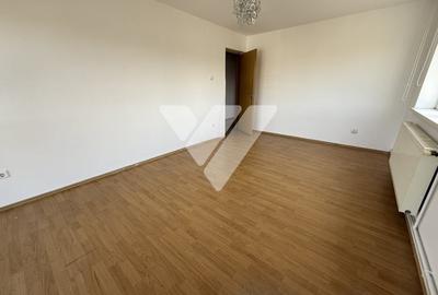 Apartament cu 3 camere decomandat în Trei Stejari - 2