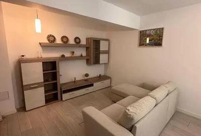 Garsonieră semidecomandată în Titan