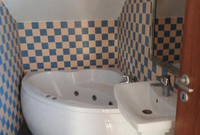 Casă cu 4 camere în Tamași - 15