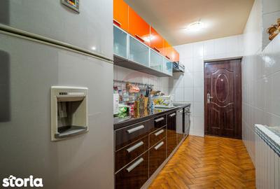 Casă cu 6 camere cu Teren 350 Mp în Central - 1