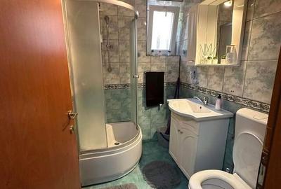 Apartament cu 3 camere în Central - 3