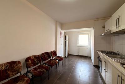 Apartament cu 2 camere decomandat în Central - 2
