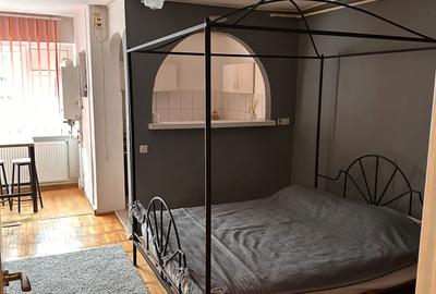 Garsonieră semidecomandată în Central - 2