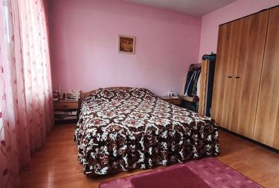 Apartament cu 3 camere decomandat, mobilat în Central - 2