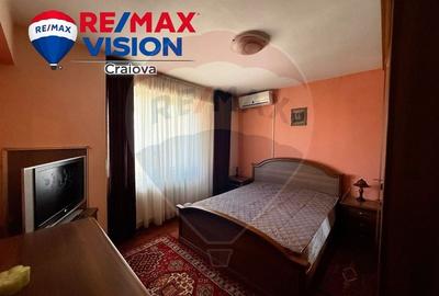 Apartament cu 4 camere decomandat în 1 Mai - 4