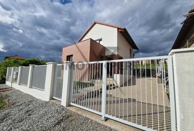 Casa premium la intrare in Chinteni, 514 mp teren, panouri solare - 1