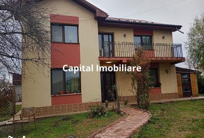 Casă cu 5 camere cu Teren 1100 Mp în Vânători - 3