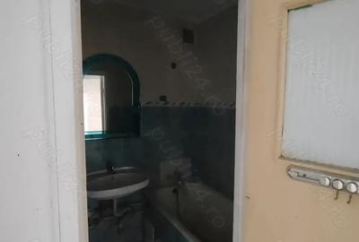 Apartament cu 4 camere decomandat în Rahova - 9