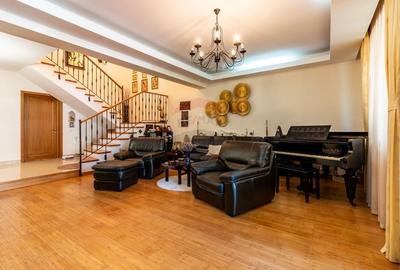 Casă individuală cu 5 camere cu Teren 378 Mp în Corbeanca - 2