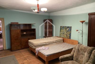 Casă individuală cu 3 camere cu Canalizare în Central - 12