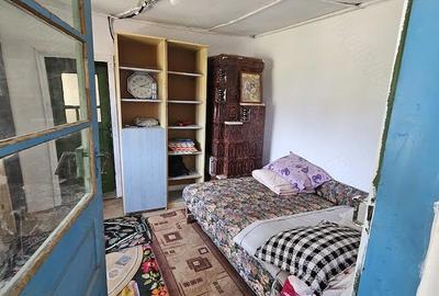 Casă cu 4 camere cu Teren 1300 Mp în Gurbănești - 9