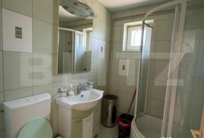 Apartament cu 3 camere semidecomandat în Central - 9