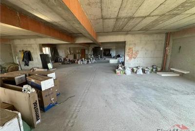 Sp com 277 mp, se poate inchiria si jumatate, bl nou, Lic Unirea - 3