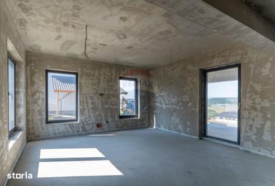 Casă cu 4 camere cu Teren 755 Mp în Jucu - 9