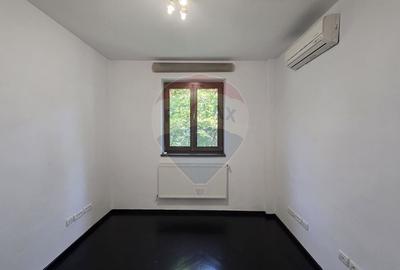 Spațiu de birouri cu 3 camere modern in zona Decebal - 5