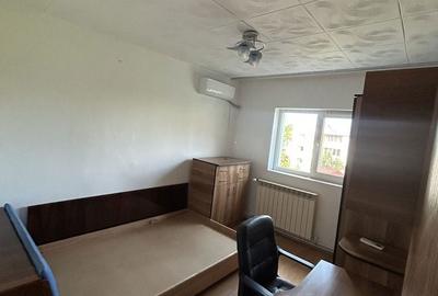 Apartament cu 3 camere în Central - 10