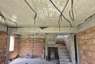 Casă cu 4 camere cu Teren 470 Mp în Central - 8