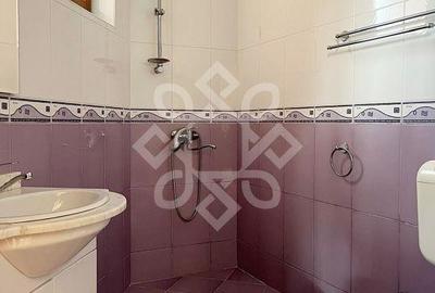 Casă cu 8 camere cu Teren 1270 Mp în Ciupercenii Noi - 11