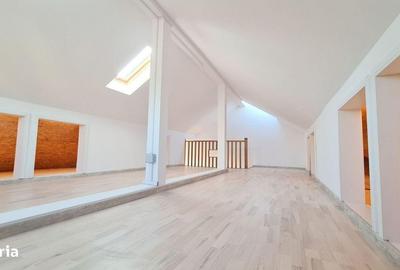 Casă cu 4 camere în 1 Decembrie - 2