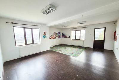 Casă cu 10 camere cu Teren 265 Mp în Găvana - 1