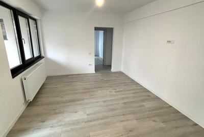 Apartament cu 3 camere semidecomandat în Păcurari - 2