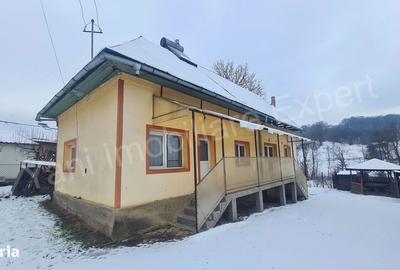 Casă cu 3 camere cu Teren 1112 Mp în Valea Iașului - 2