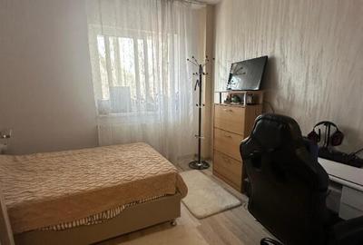 Apartament 4 camere - Aparatorii Patriei - 12