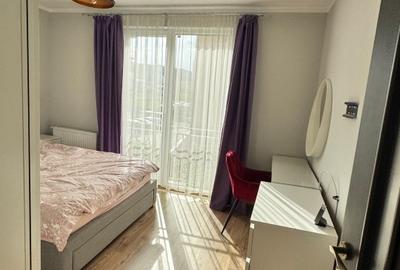 Apartament cu 3 camere semidecomandat în Florești