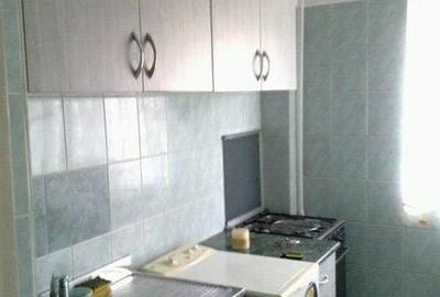 Apartament cu 2 camere semidecomandat, mobilat în Polonă - 3
