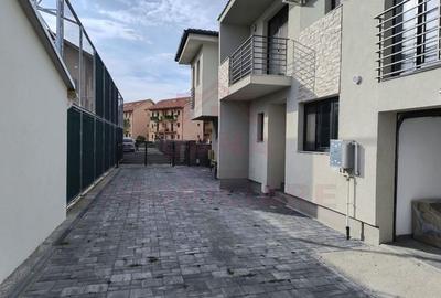 VILĂ TIP TRIPLEX/ LA CHEIE/ ÎN CARANSEBEȘ/,JUD.C-S COMISION 0% - 5