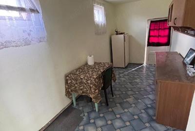 Casă cu 3 camere cu Teren 1372 Mp în Florești - 2