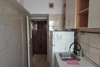 Apartament cu 3 camere semidecomandat, mobilat în Dacia - 2
