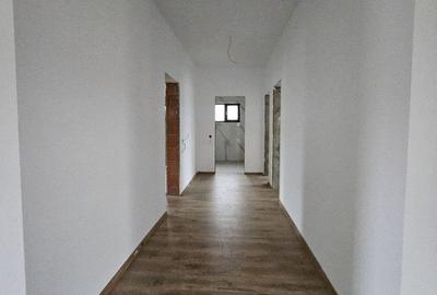 Casă cu 4 camere cu Teren 616 Mp în Paleu - 17