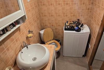 Apartament cu 2 camere decomandat, mobilat în P-ța Universității - 8