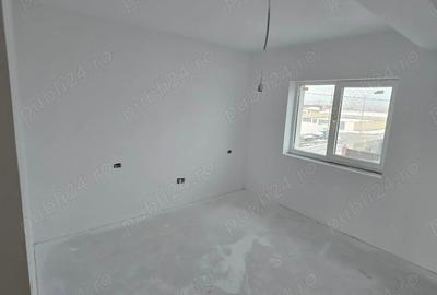 De vanzare apartament 3 camere, semifinisat - 5