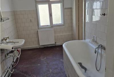 Apartament 2 camere la casa, 95 mp, curte - langa mall AFI Apartament 2 camere la casa, 95 mp, curte - langa mall AFI - 5