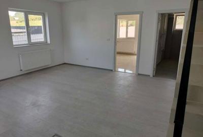 Casă cu 3 camere în Vișani - 2