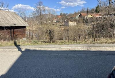 Casă cu 2 camere cu Teren 400 Mp în Central - 2