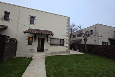 Duplex cu 4 camere cu Canalizare în 1 Decembrie - 11